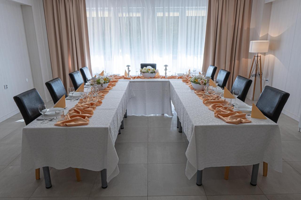 Hotel Garni Považská Bystrica Eksteriør bilde