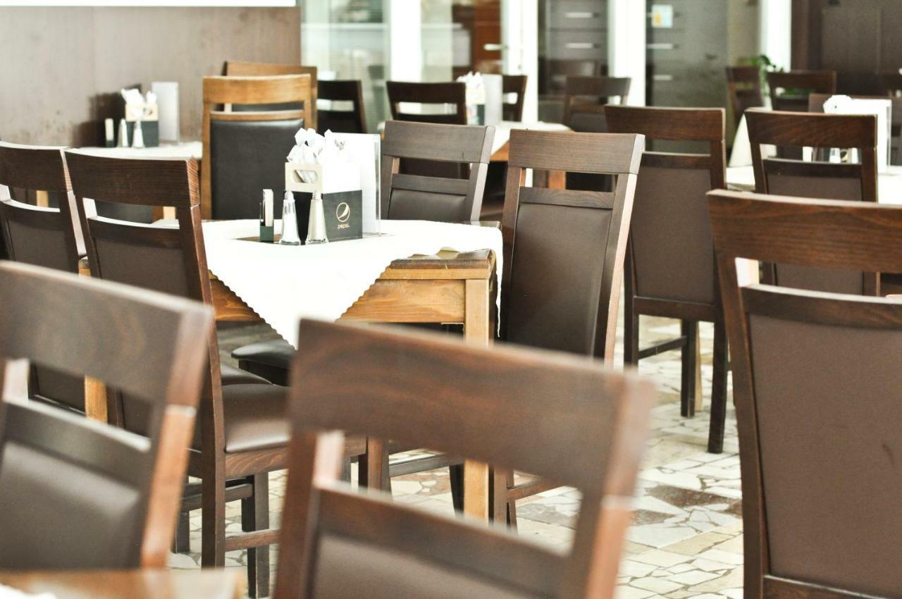 Hotel Garni Považská Bystrica Eksteriør bilde