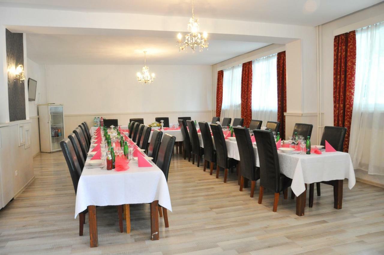 Hotel Garni Považská Bystrica Eksteriør bilde